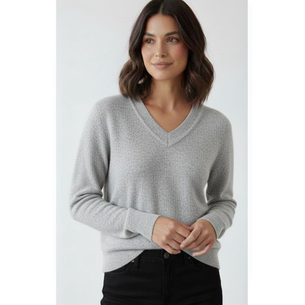 Nordstrom Signature Gray Cashmere V Neck Sweater Small